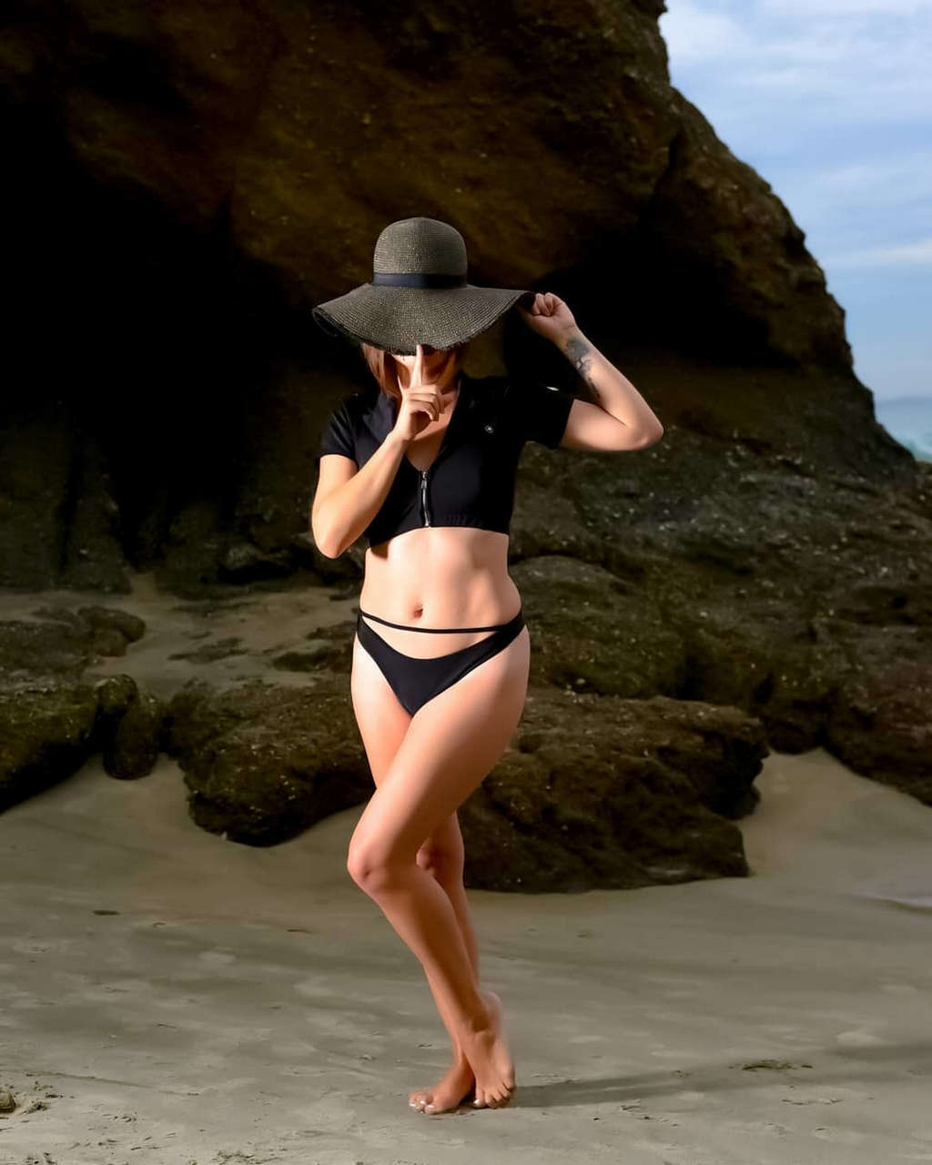 Nikole Mitchell Feet