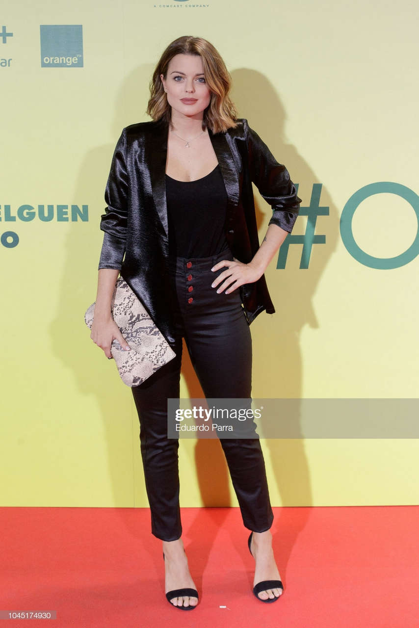 Adriana Torrebejano Feet