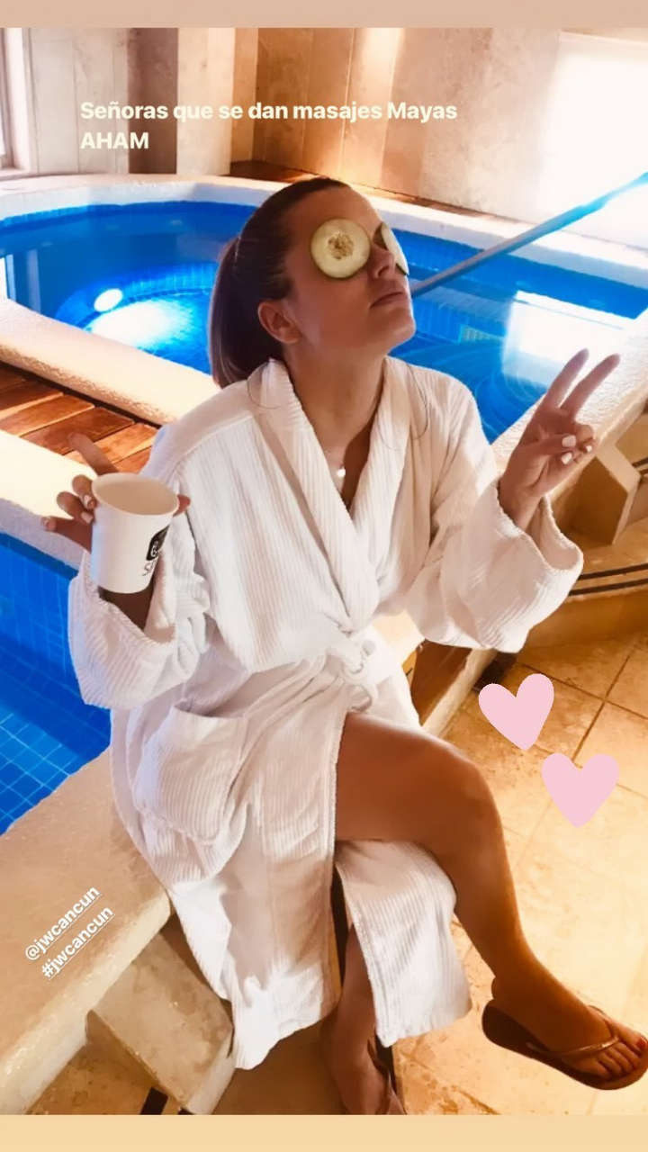 Adriana Torrebejano Feet