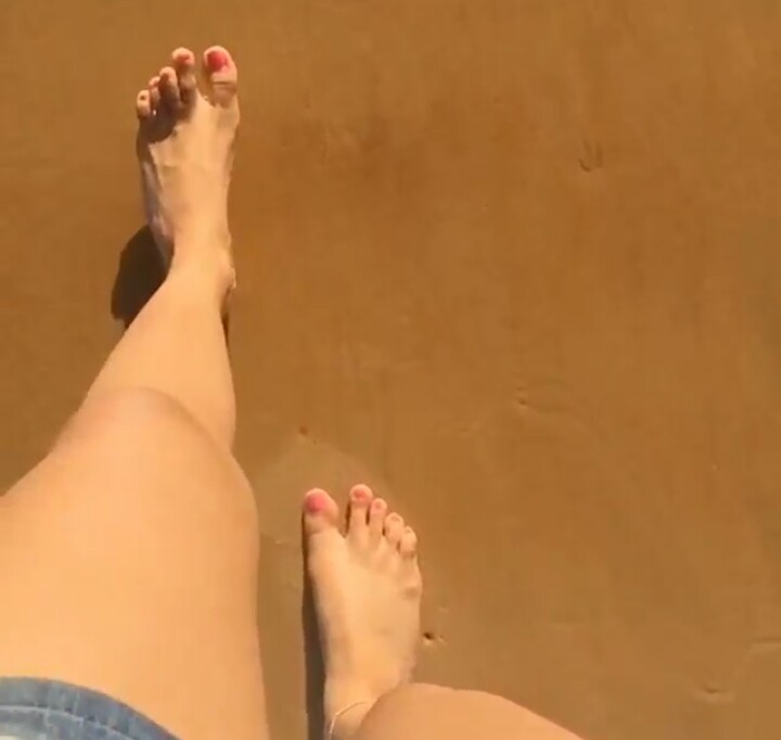 Krystel Dsouza Feet