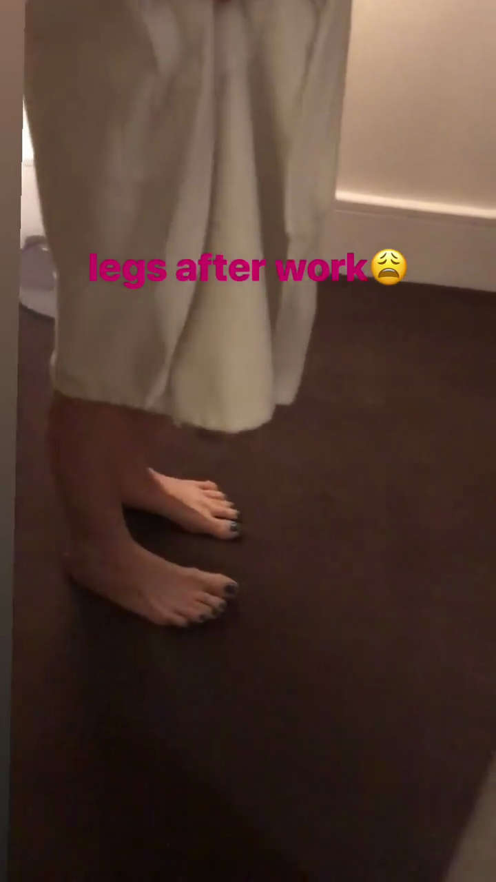 Nina Kraviz Feet