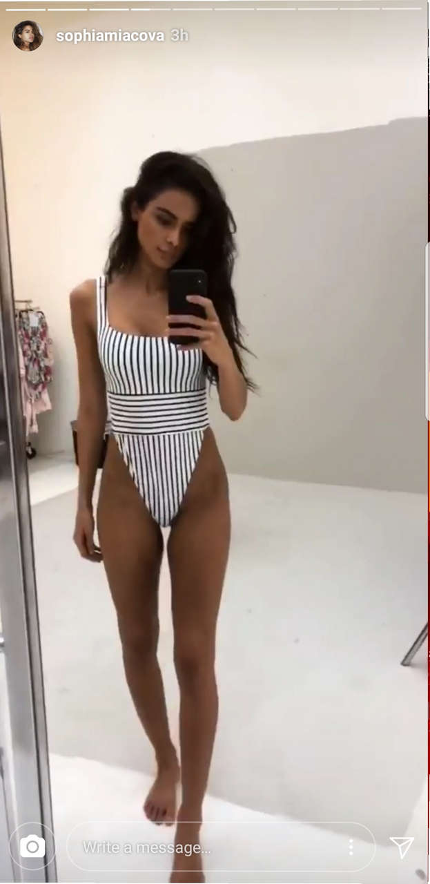 Sophia Miacova Feet