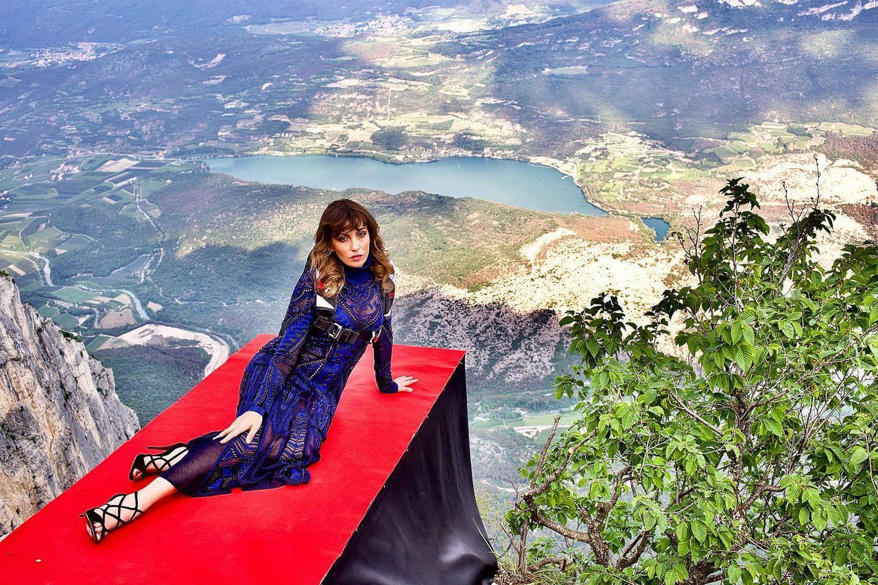 Roberta Mancino Feet