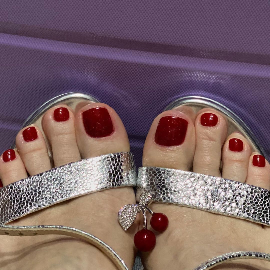 Natalya Minyaeva Feet