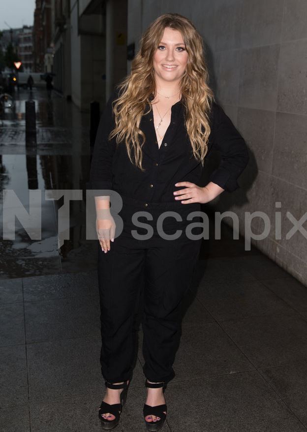 Ella Henderson Feet