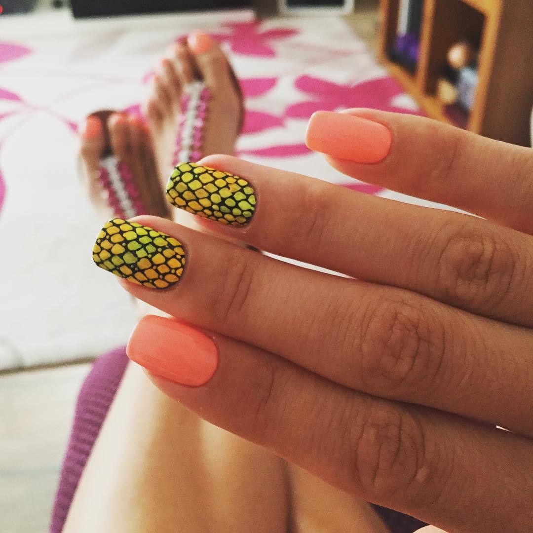 Tsvetana Pironkova Feet