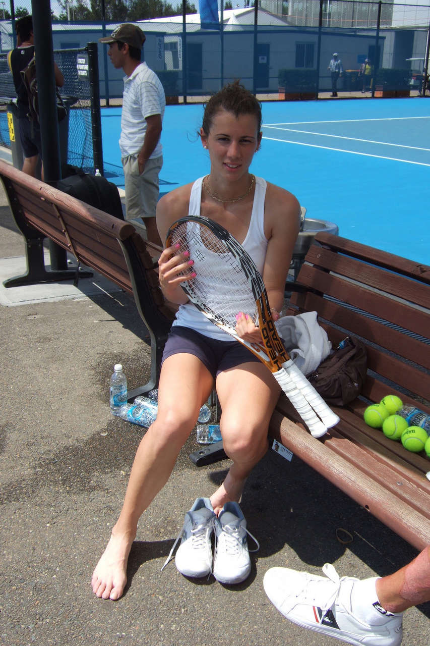 Tsvetana Pironkova Feet