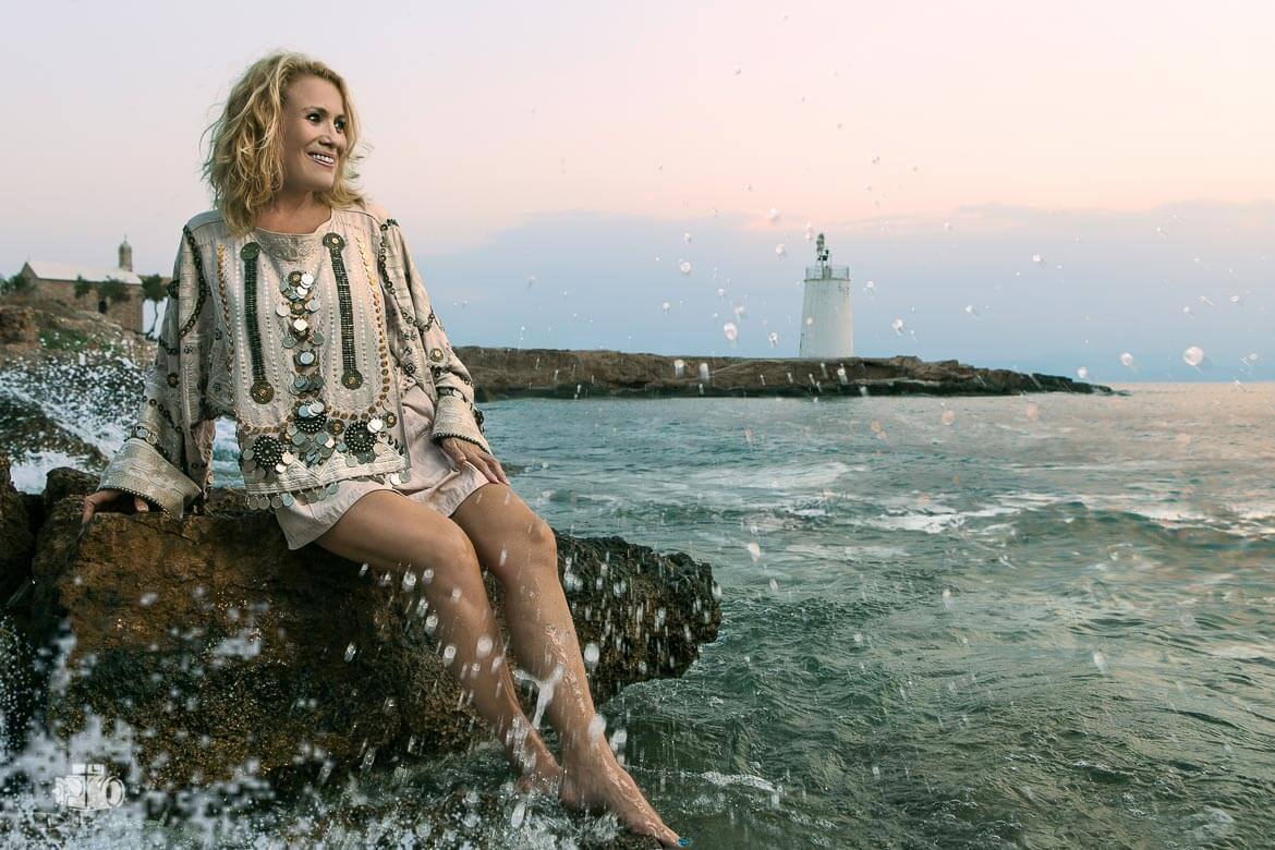 Konstadina Mihael Feet