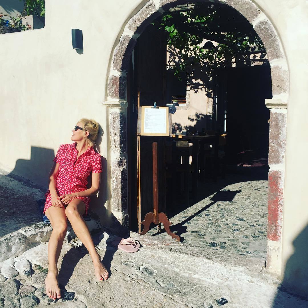 Konstadina Mihael Feet