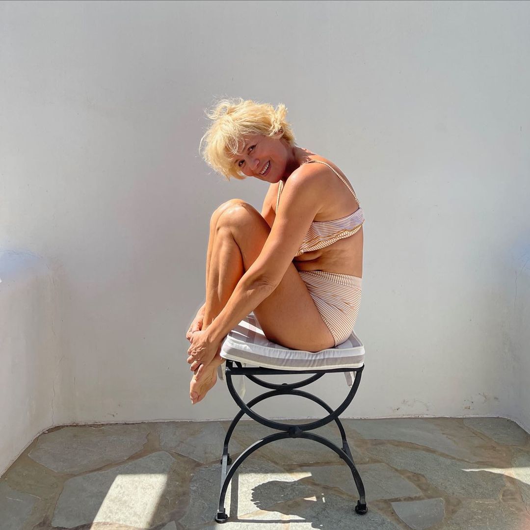 Konstadina Mihael Feet