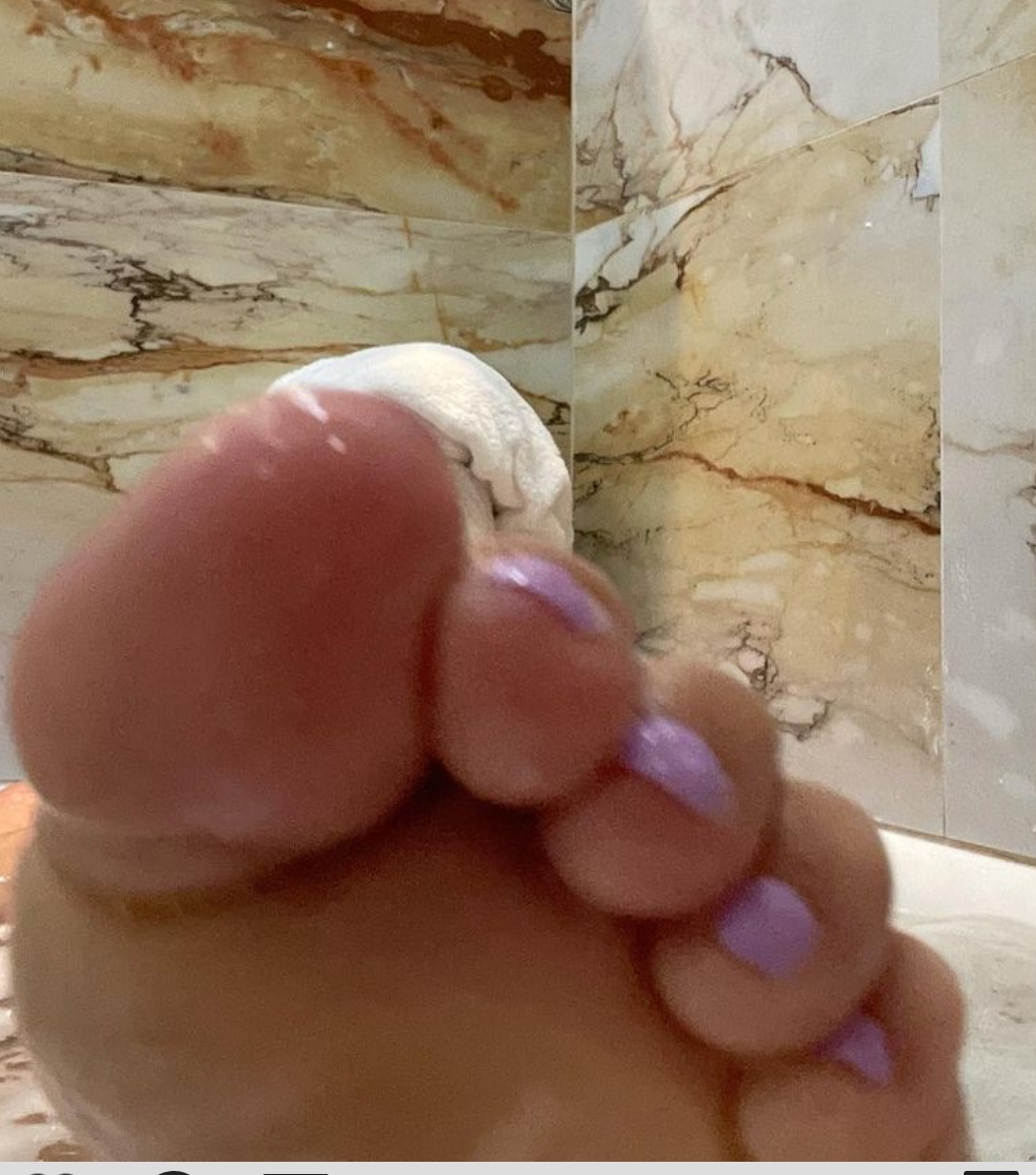 Carolina Sandoval Feet