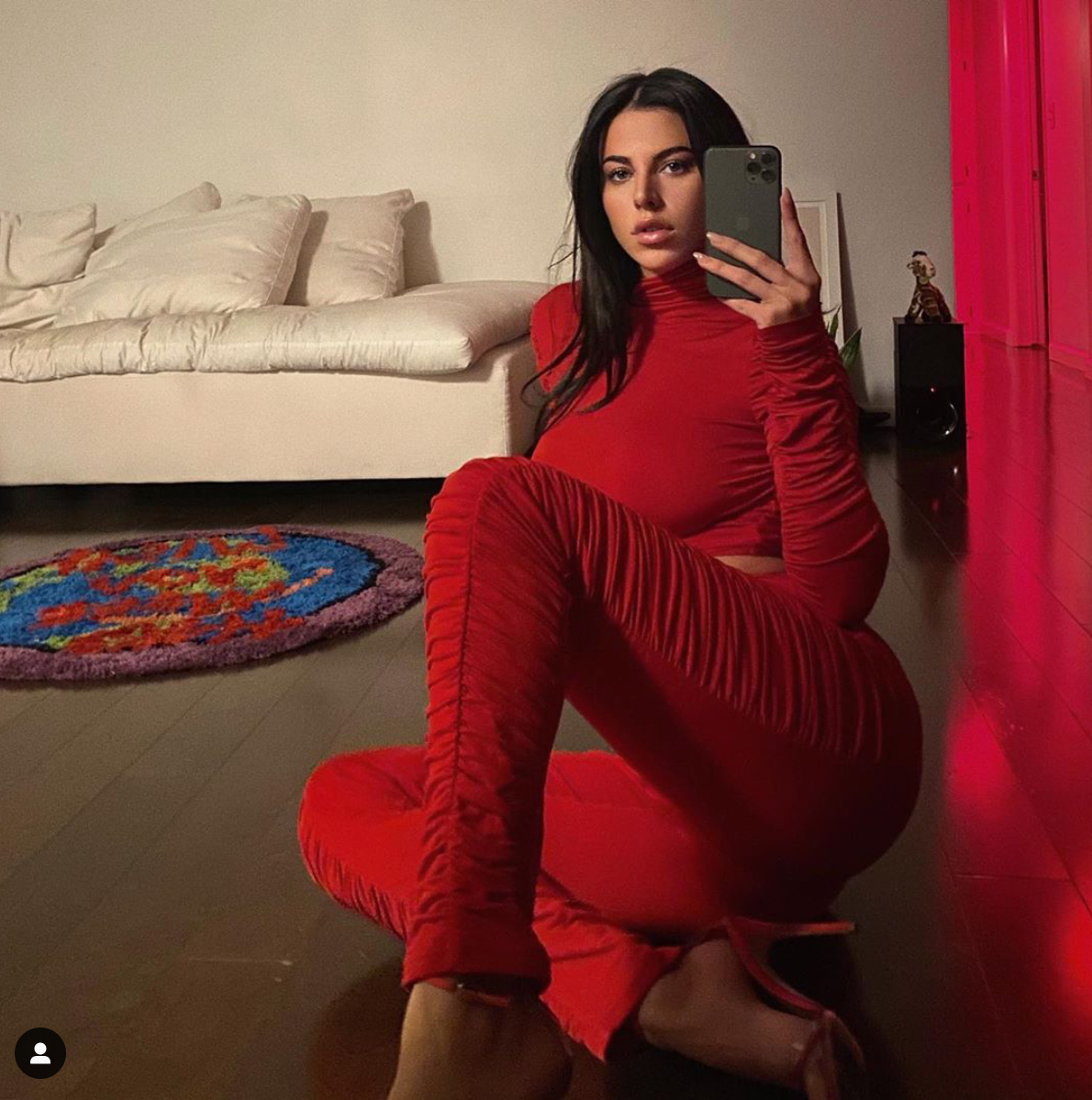 Victoria Villarroel Feet