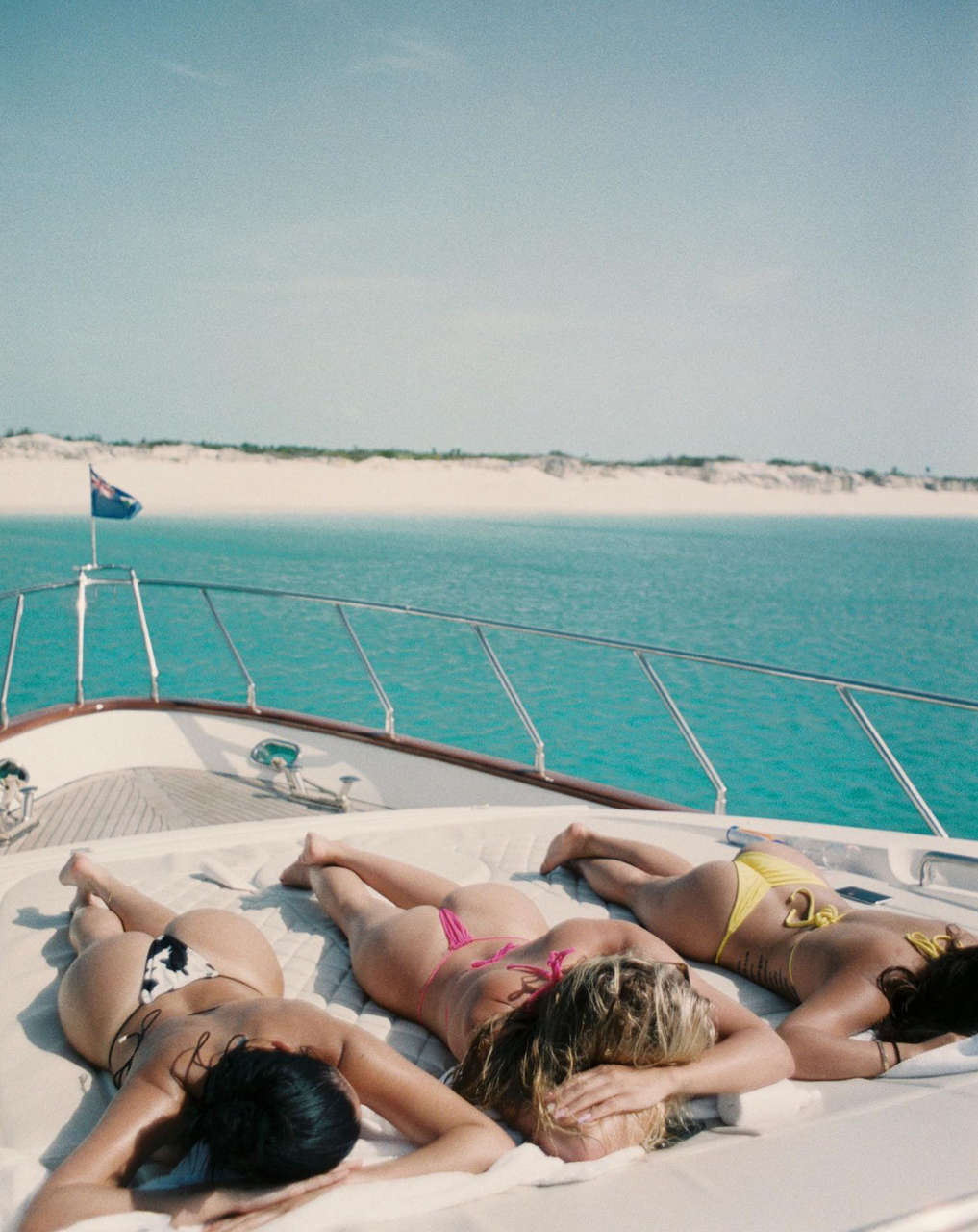 Victoria Villarroel Feet