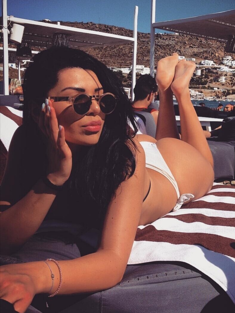 Tonia Skourtanioti Feet