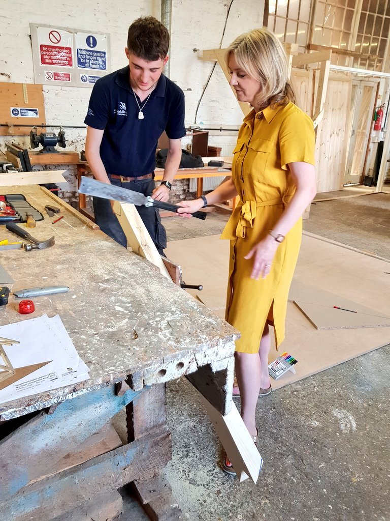 Elizabeth Truss Feet