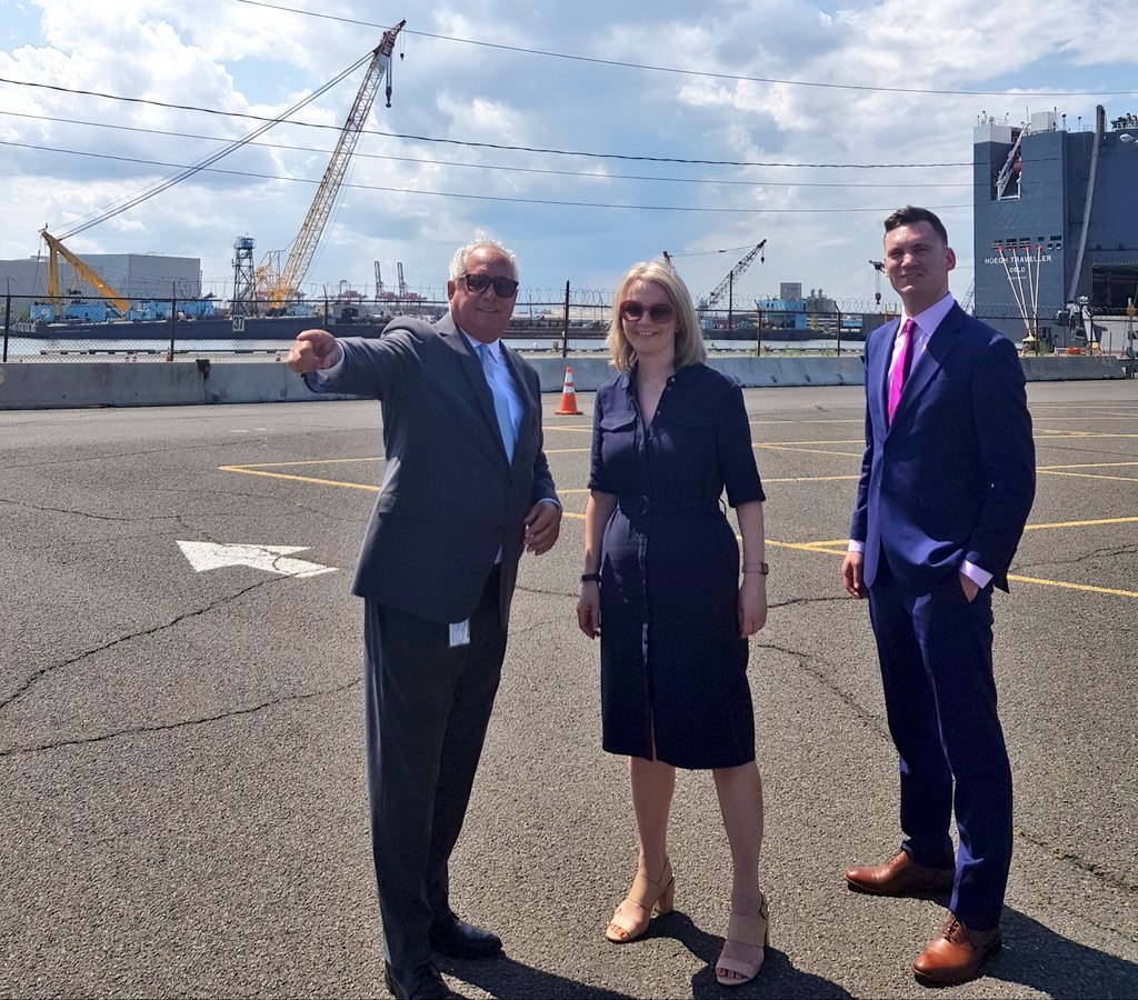 Elizabeth Truss Feet