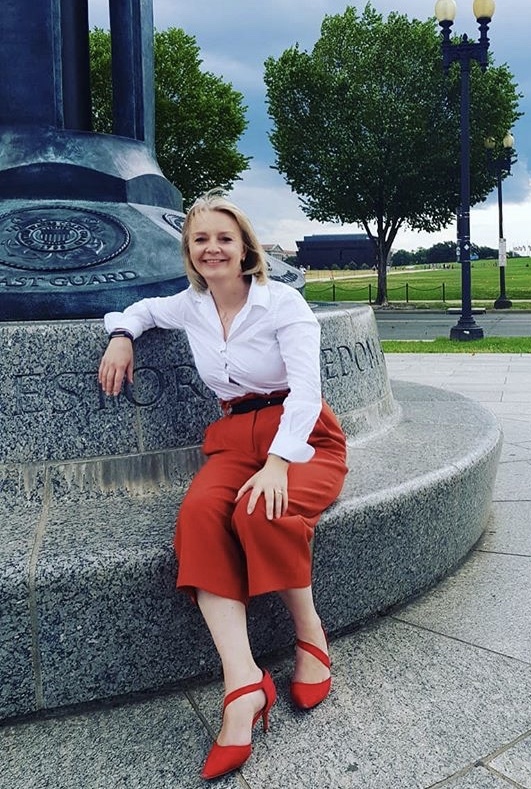 Elizabeth Truss Feet