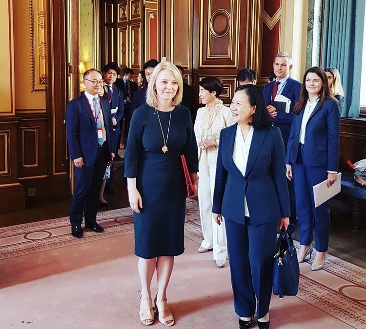 Elizabeth Truss Feet