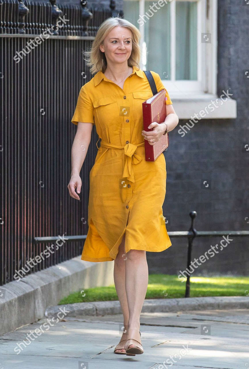 Elizabeth Truss Feet