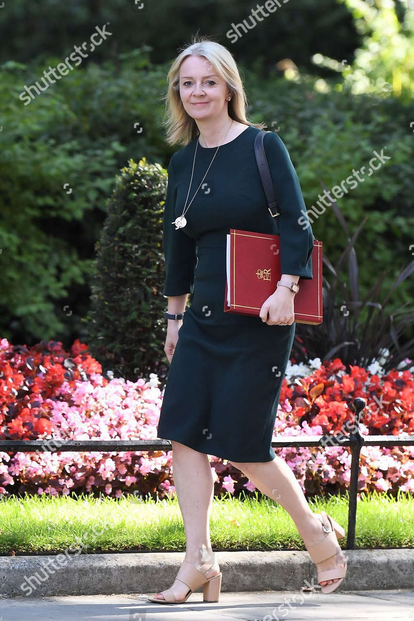 Elizabeth Truss Feet