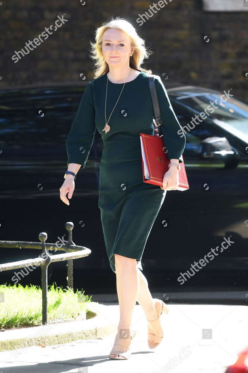 Elizabeth Truss Feet