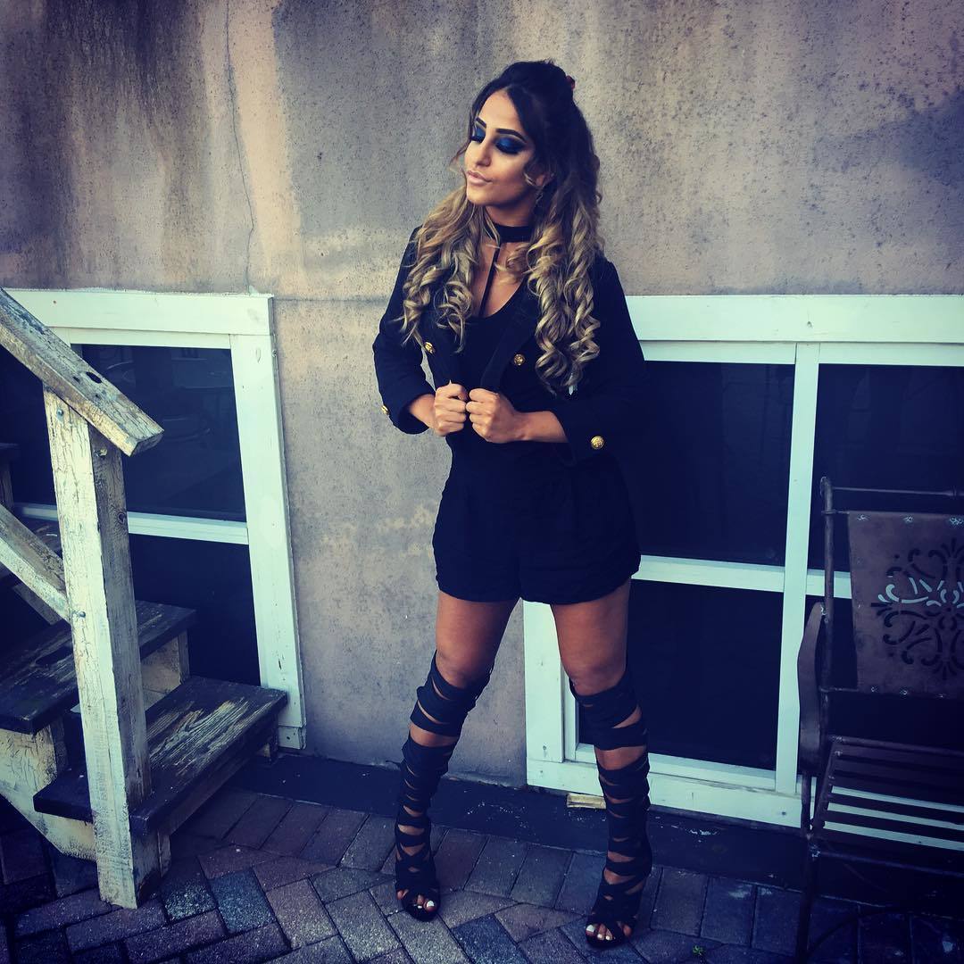 Nhooph Al Areebi Feet