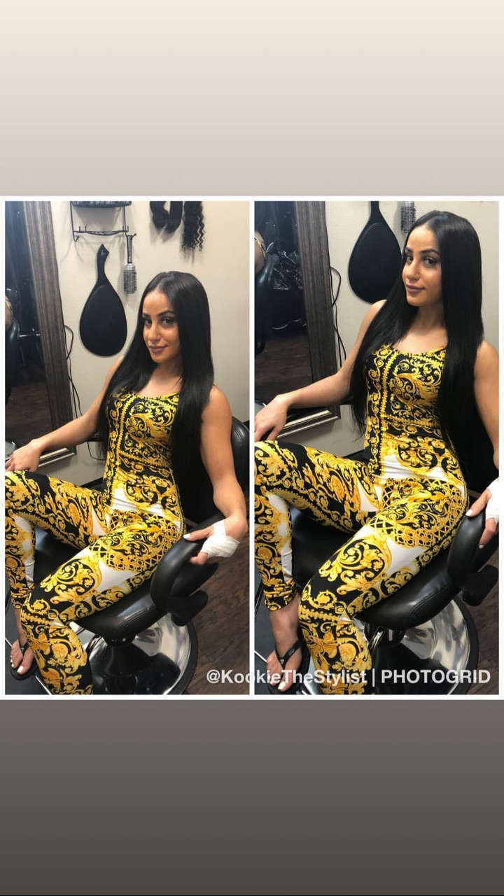 Nhooph Al Areebi Feet