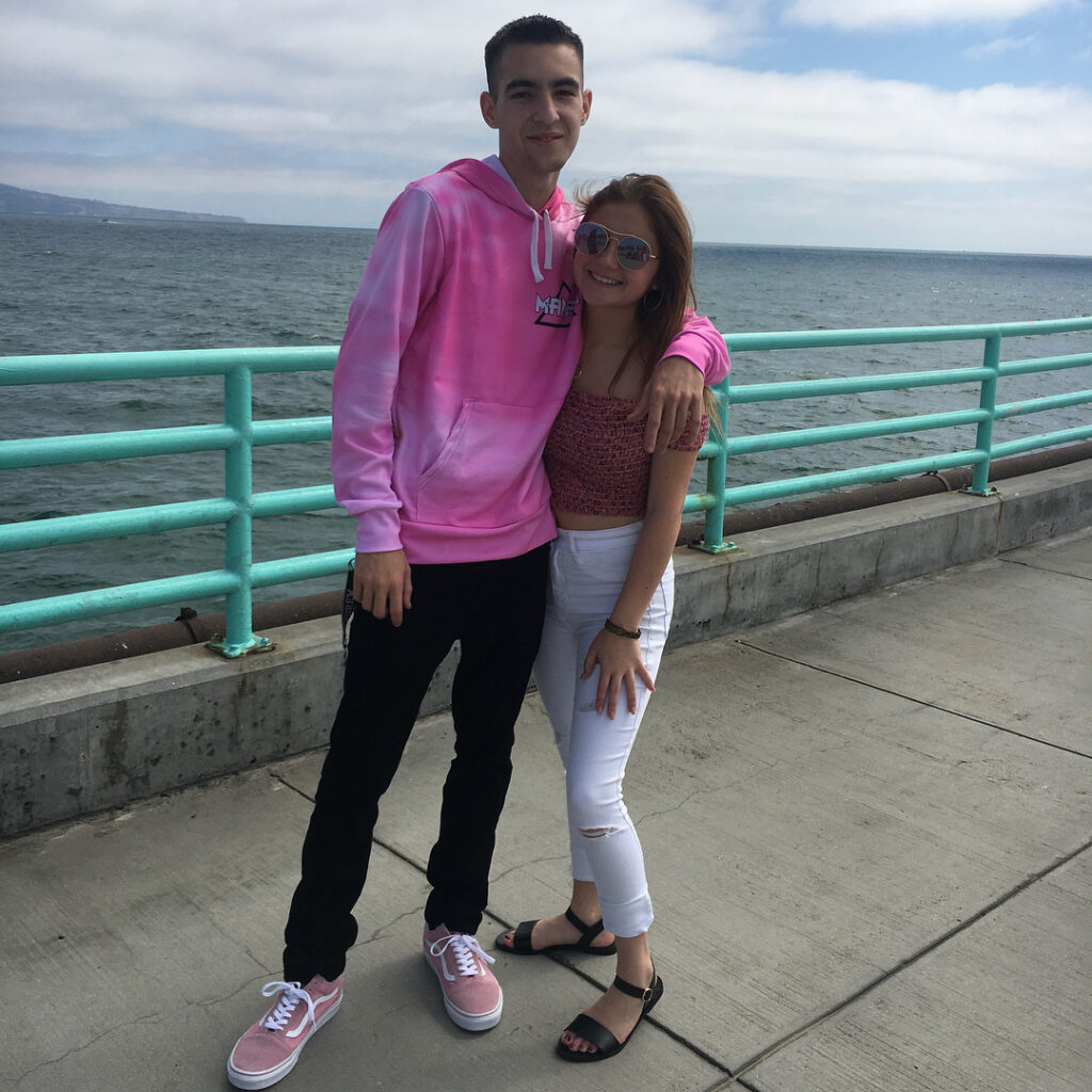 Laura Ann Kesling Feet (27 photos)