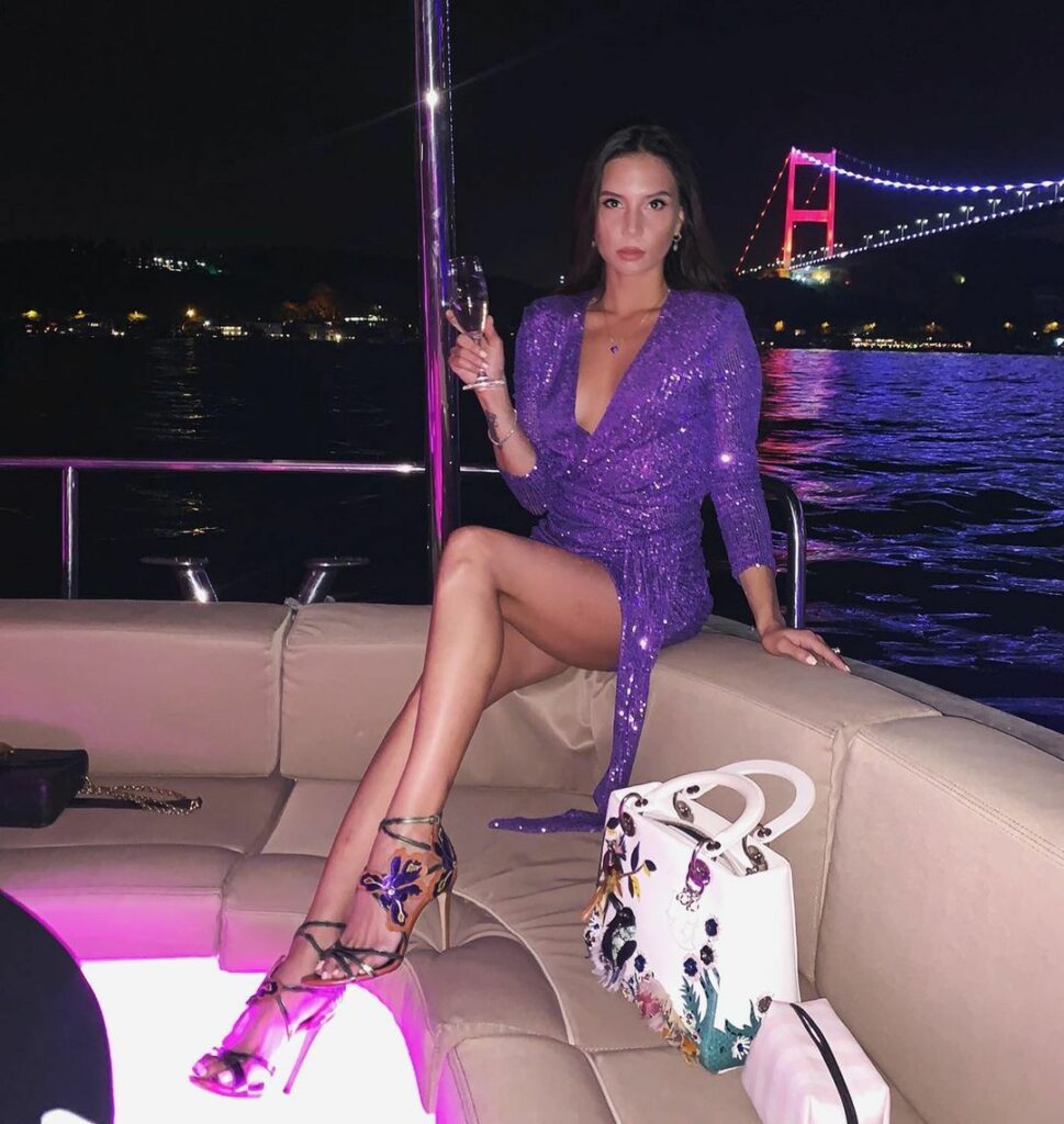 Aysel Manafova Feet (58 photos)