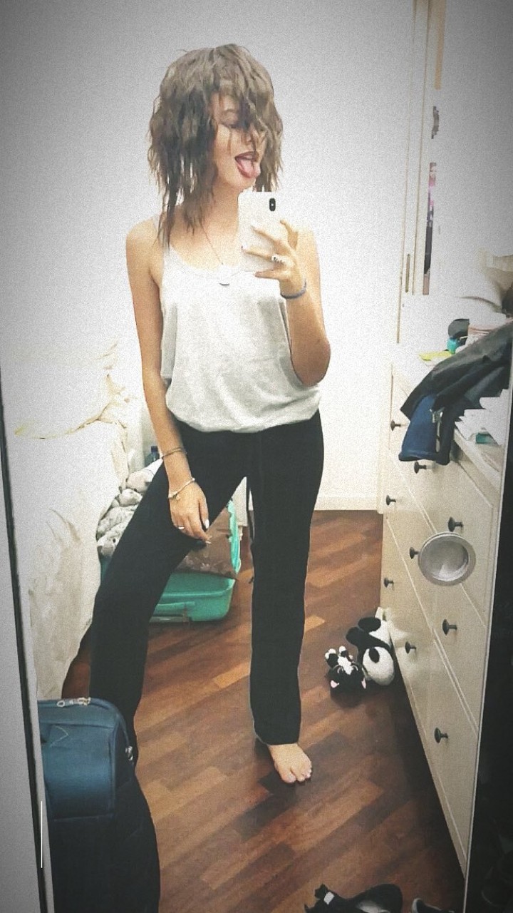 Eleonora Gaggero Feet