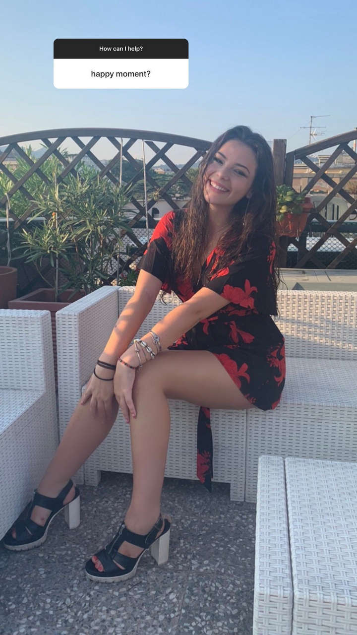 Eleonora Gaggero Feet