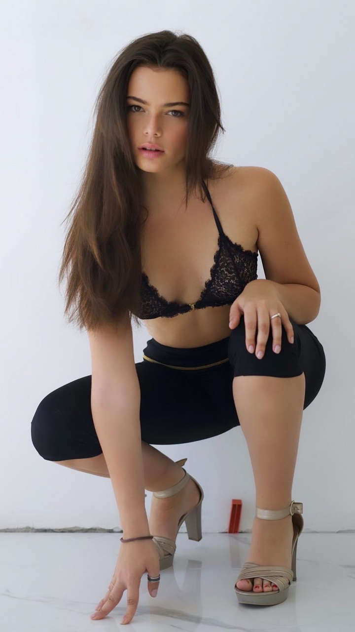 Eleonora Gaggero Feet