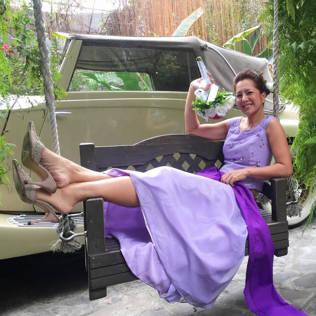 Alice Dixson Feet