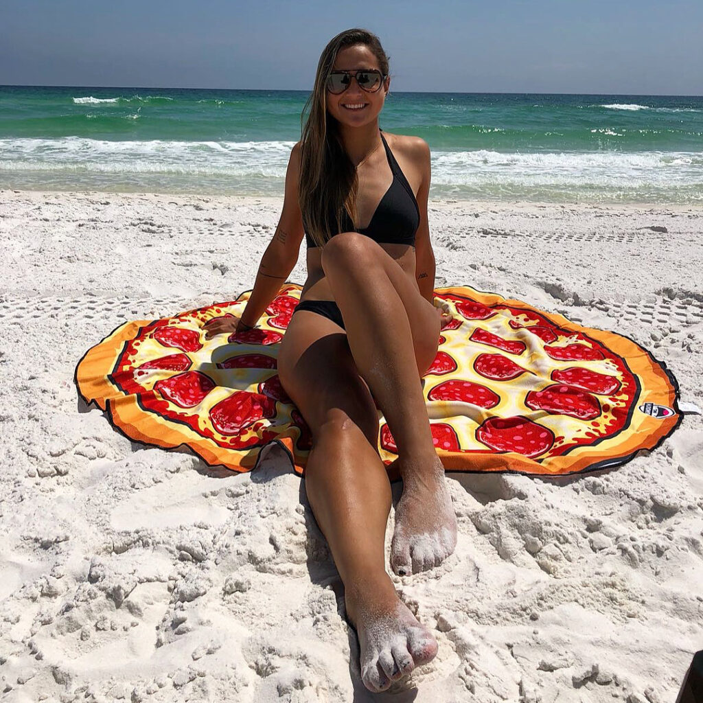 Deyna Castellanos Feet (33 photos)