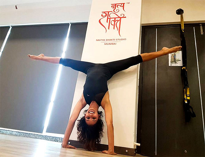 Shakti Mohan Feet