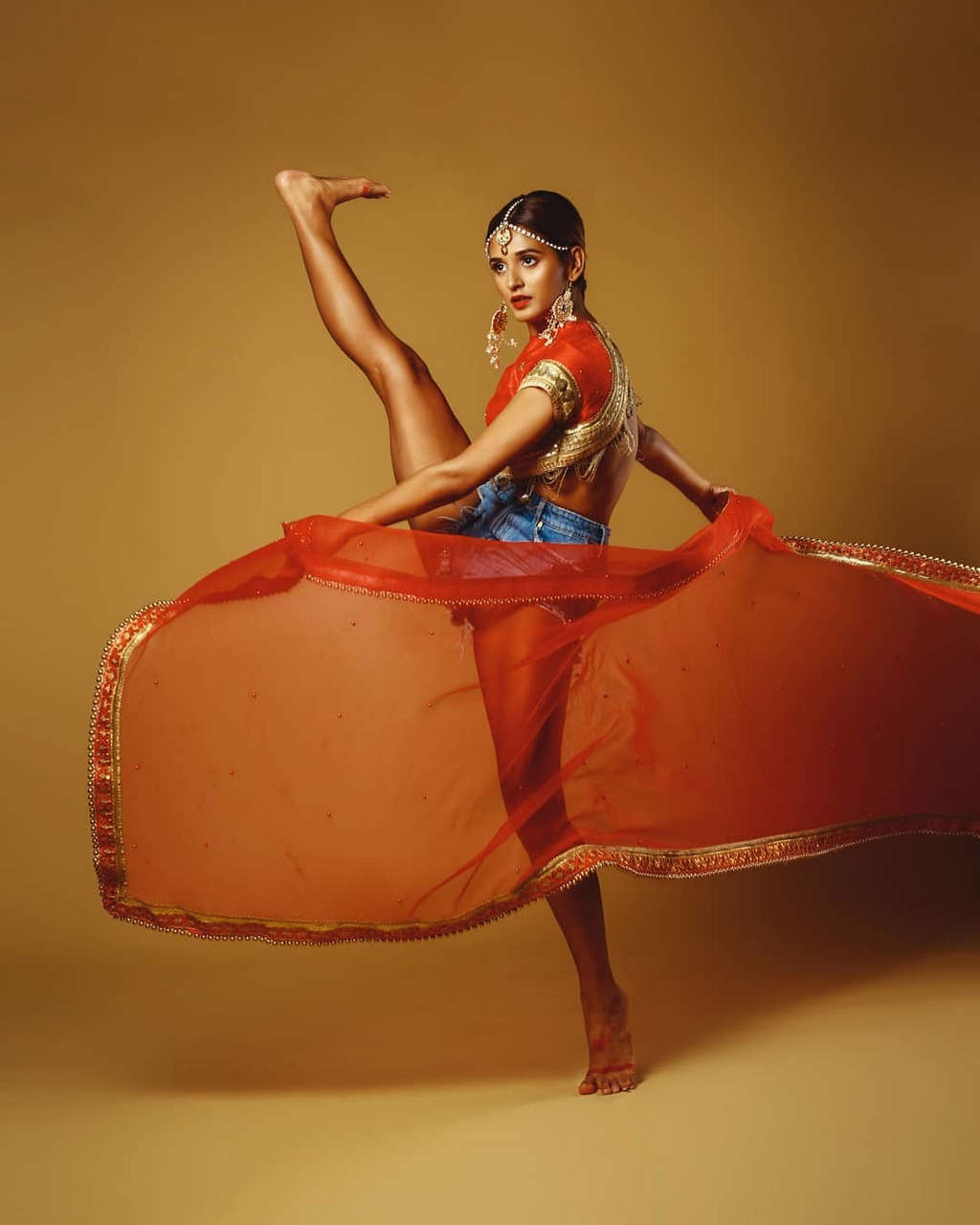 Shakti Mohan Feet