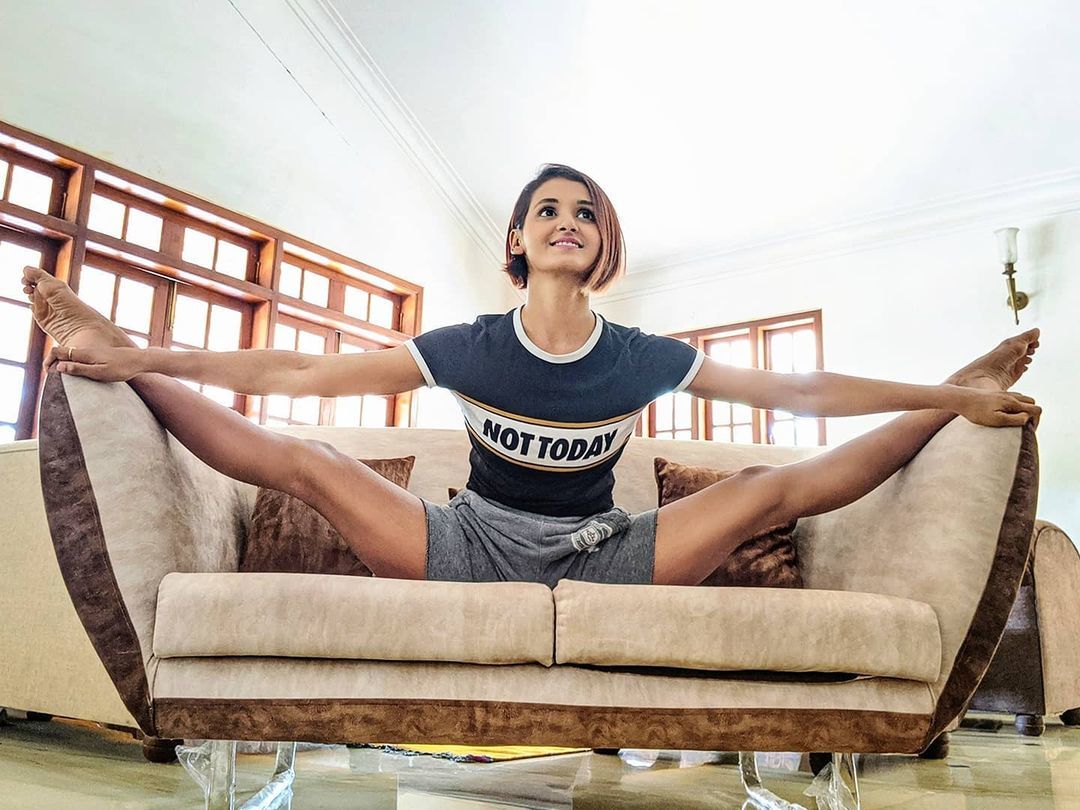 Shakti Mohan Feet