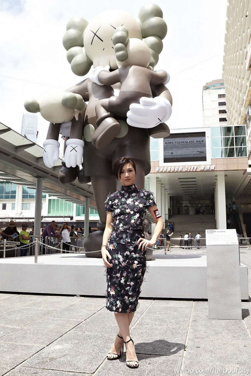 Miriam Chin Wah Yeung Feet