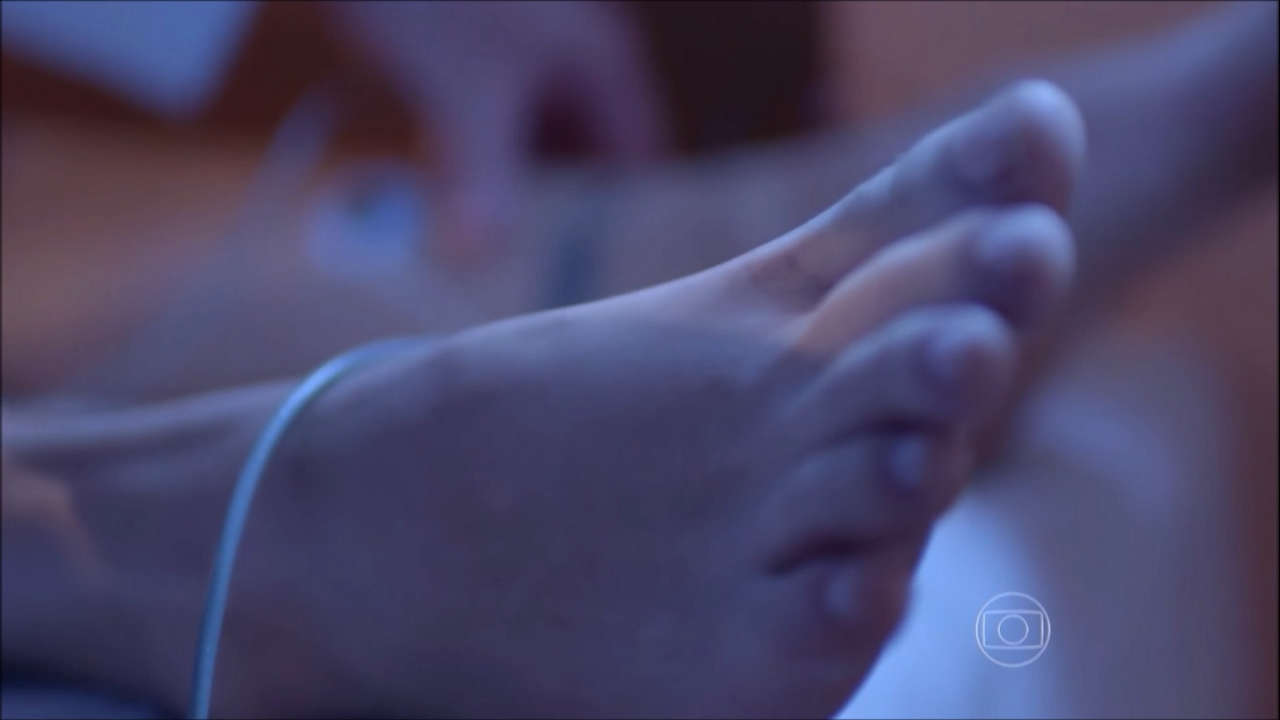 Julia Konrad Viezzer Feet