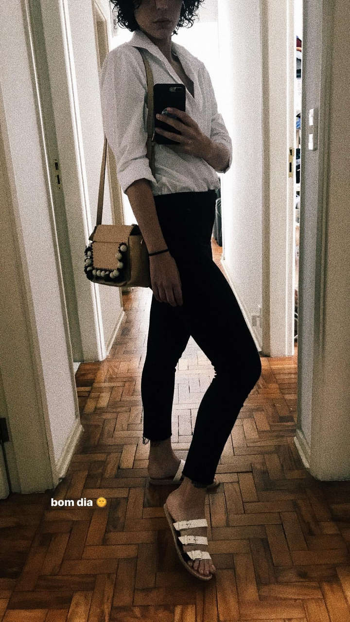 Julia Konrad Viezzer Feet