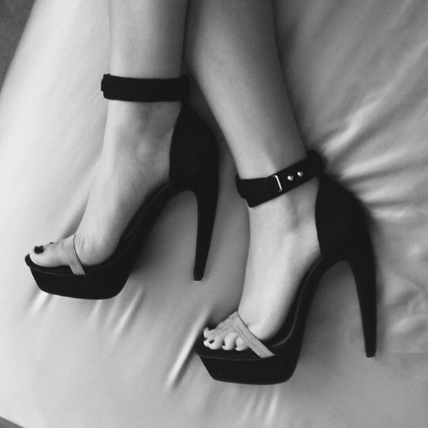 Natasha Liu Bordizzo Feet