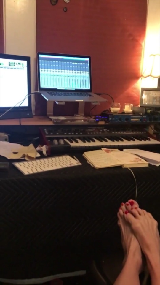 Laura Pleasants Feet