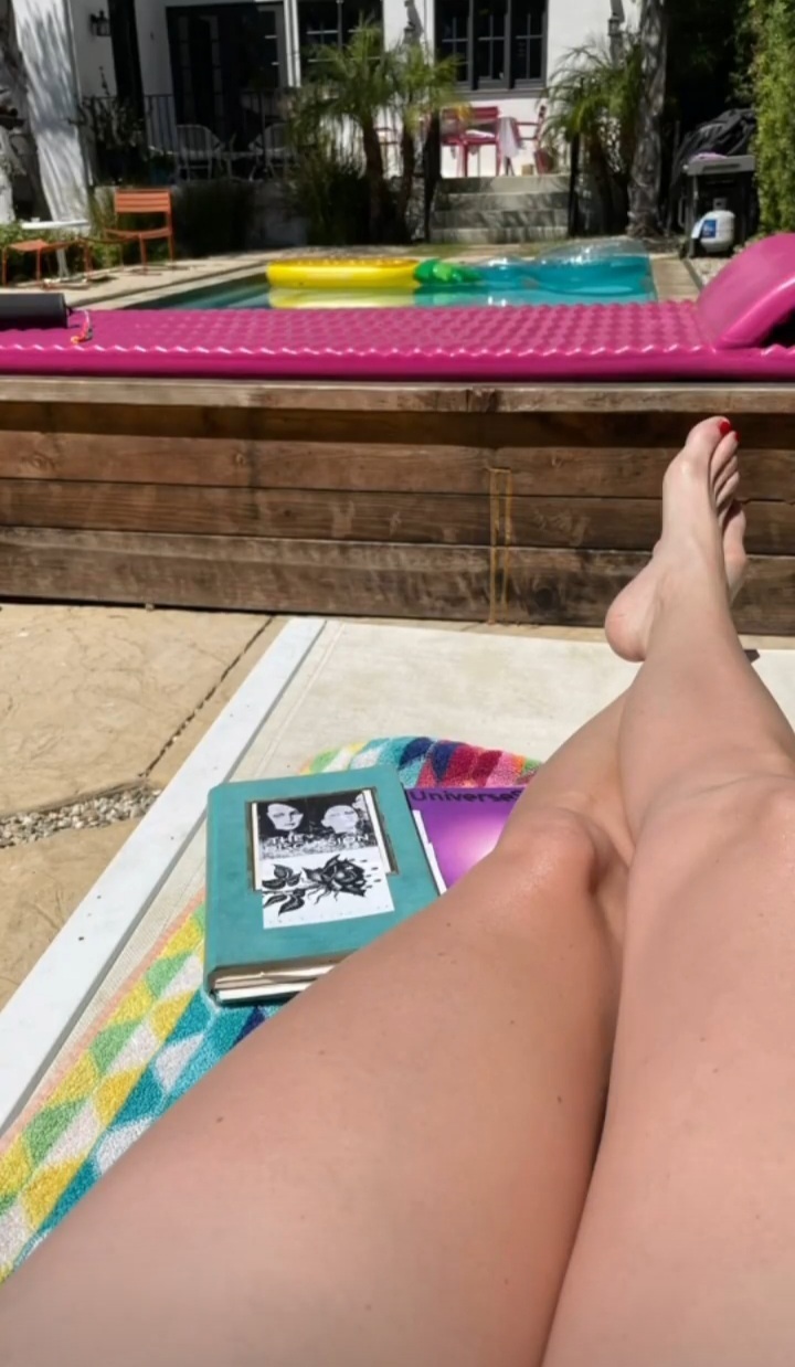 Laura Pleasants Feet