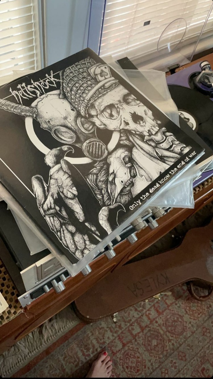 Laura Pleasants Feet