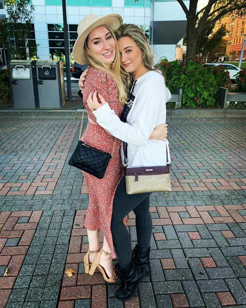 Robyn Adele Anderson Feet