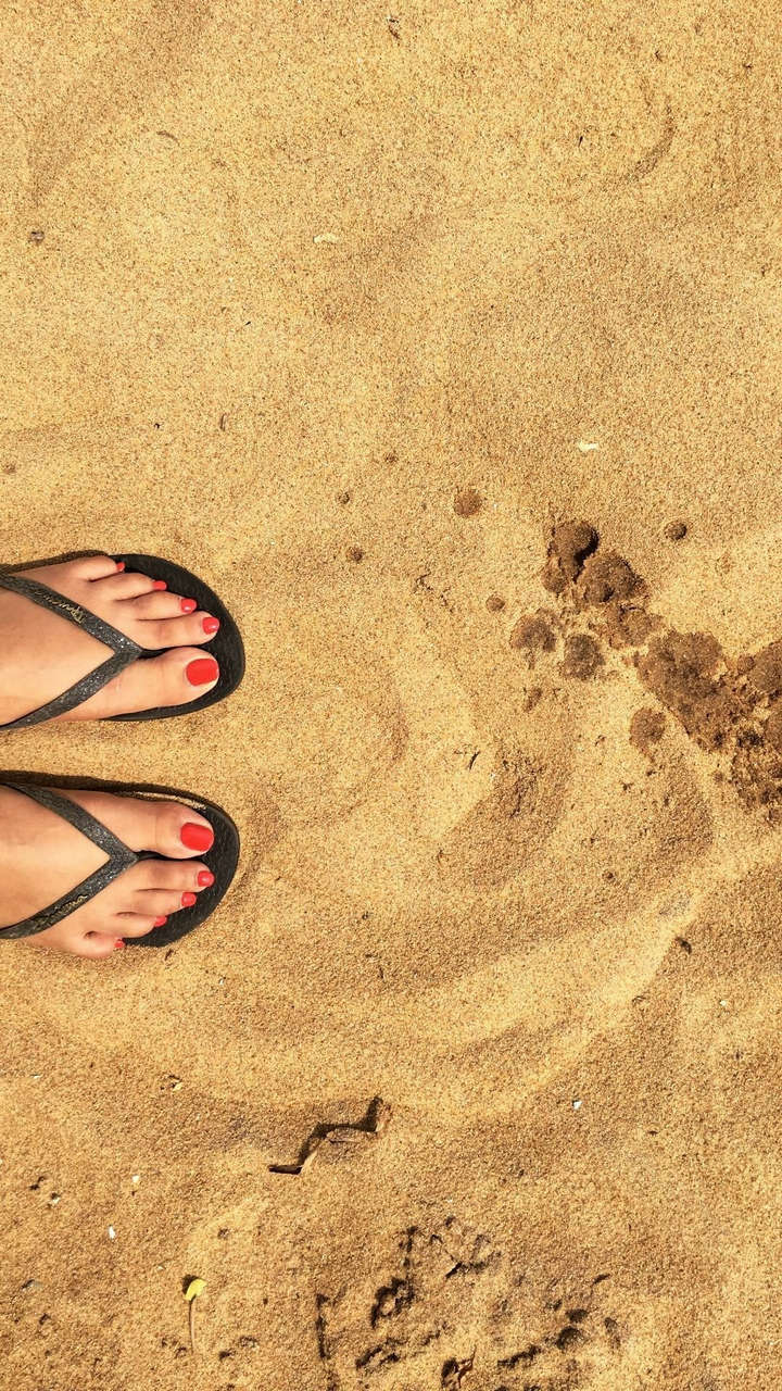 Mimi Chakraborty Feet