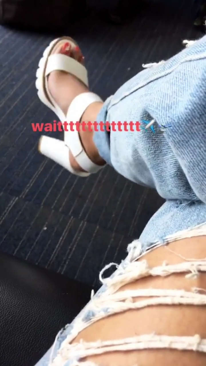 Mimi Chakraborty Feet