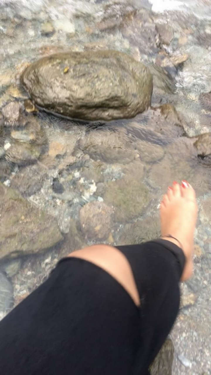 Mimi Chakraborty Feet