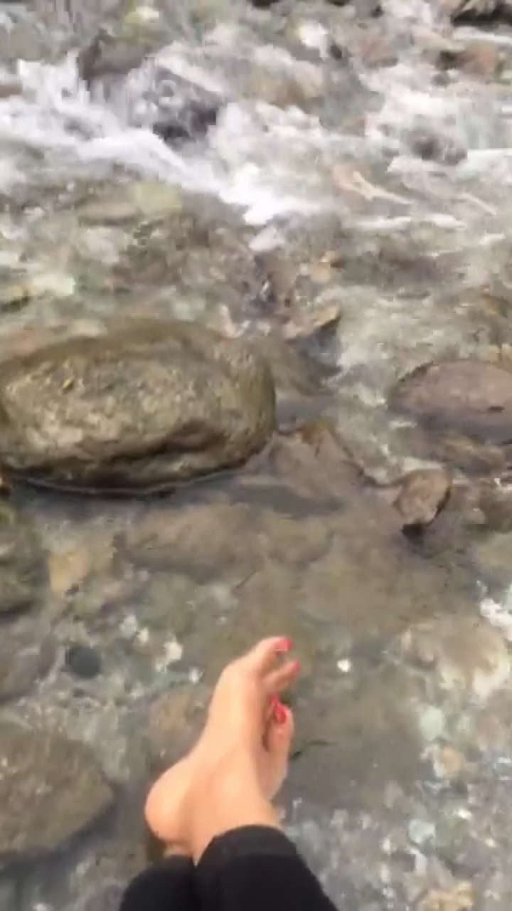 Mimi Chakraborty Feet