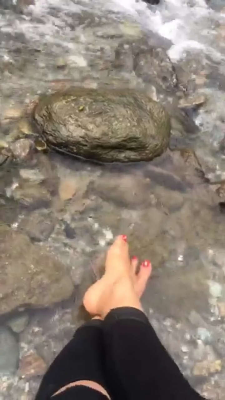 Mimi Chakraborty Feet